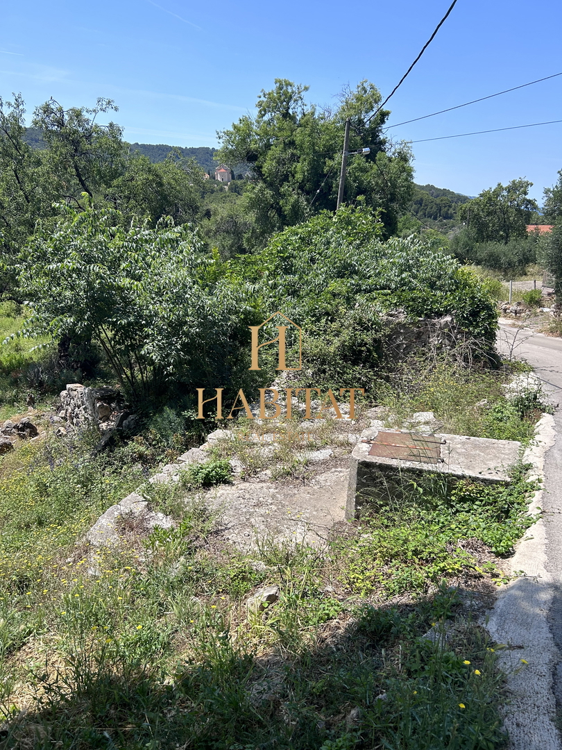 Dalmacija, Hvar, Dol Sv.Ana, hiša 46m2 z zazidljivo parcelo 650m2