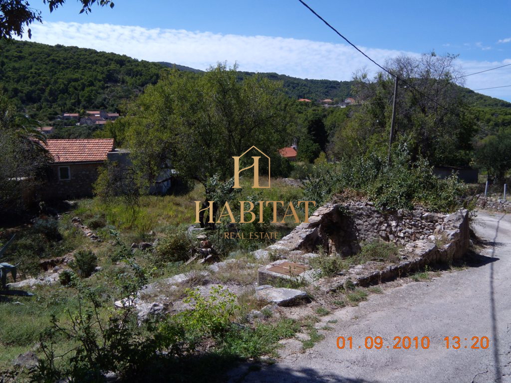 Dalmacija, Hvar, Dol Sv.Ana, hiša 46m2 z zazidljivo parcelo 650m2