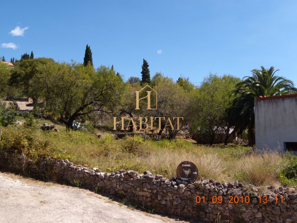 Dalmacija, Hvar, Dol Sv.Ana, hiša 46m2 z zazidljivo parcelo 650m2