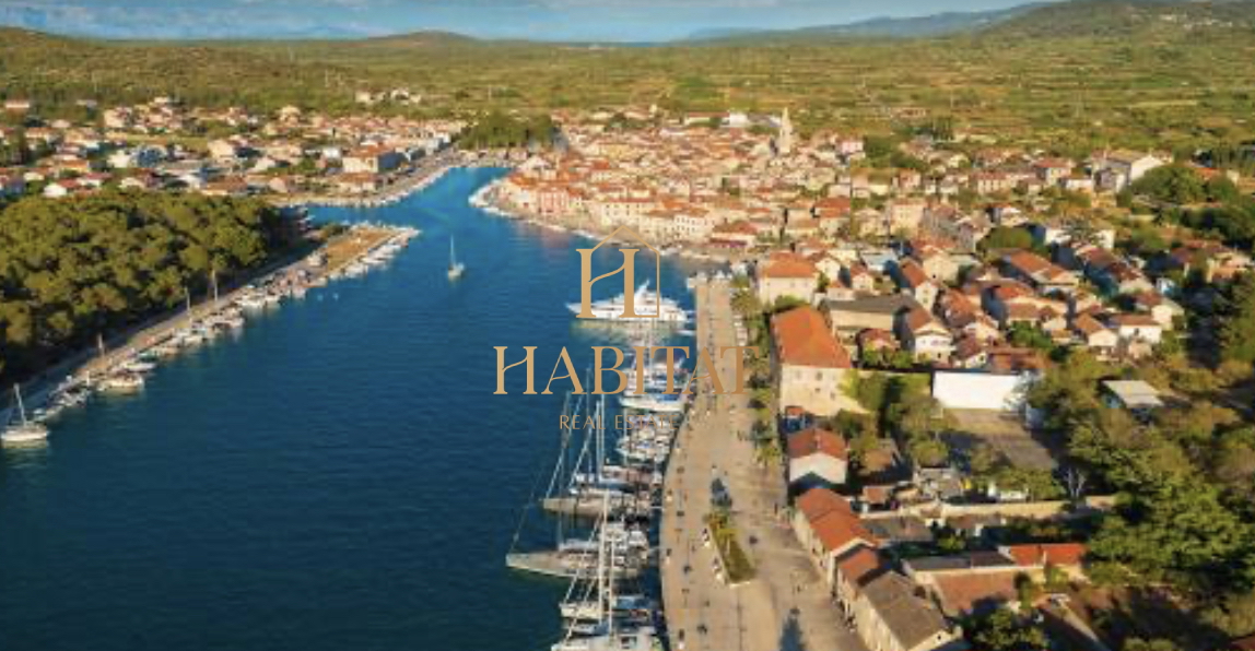 Dalmacija, Hvar, Dol Sv.Ana, hiša 46m2 z zazidljivo parcelo 650m2