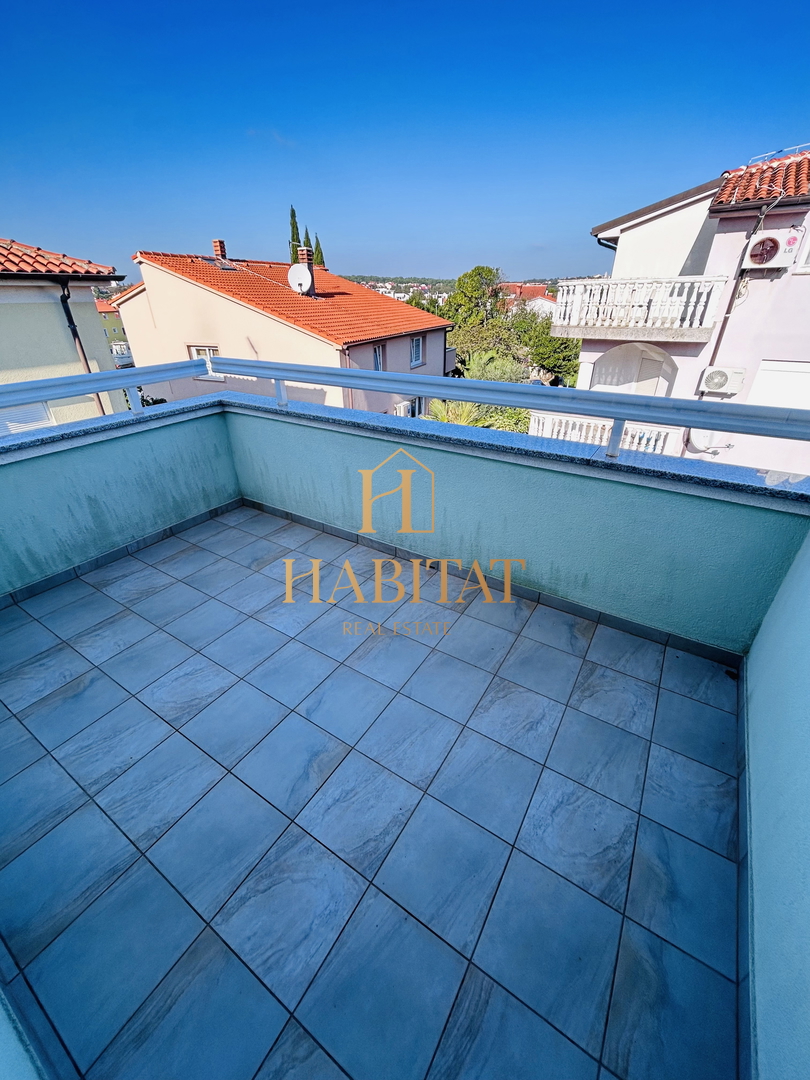 Istra, Medulin, garsonjera 25m2, terasa, 400m od morja