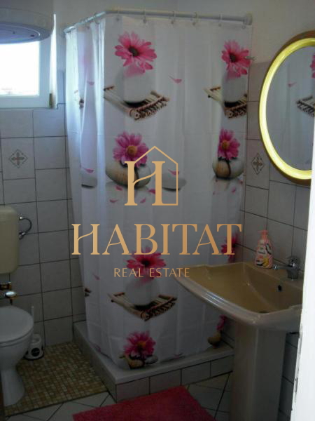 Istra, Hiša 288m2, štiri apartmaji, blizu morja, Valbandon