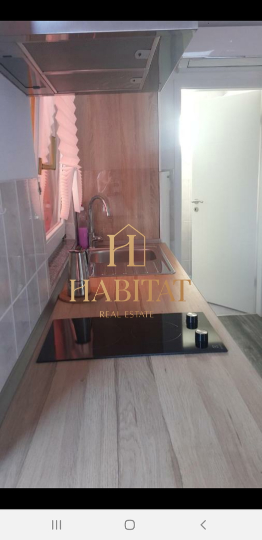 Istra, Valica, samostojna hiša s 4 apartmaji