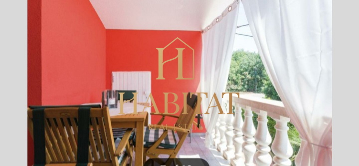 Istra, Valica, samostojna hiša s 4 apartmaji