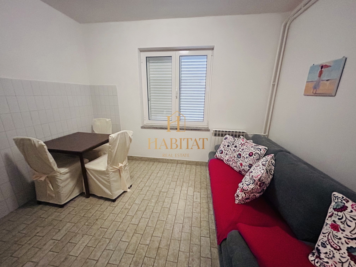 Istra, Medulin, Pješčana Uvala, Vila 330m2 s 6 apartmaji, apartma 140m2