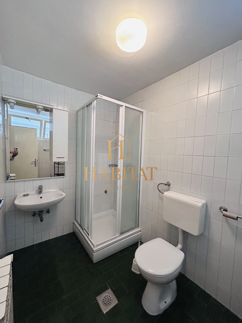 Istra, Medulin, Pješčana Uvala, Vila 330m2 s 6 apartmaji, apartma 140m2