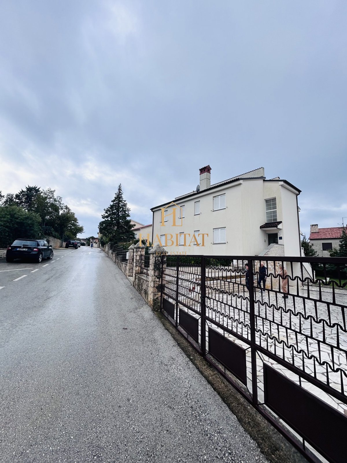 Istra, Medulin, Pješčana Uvala, Vila 330m2 s 6 apartmaji, apartma 140m2