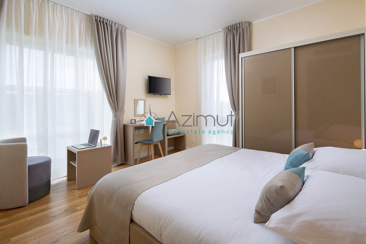 ISTRA, MOTOVUN - Resort, hotel, restavracija, apartmaji, kamp, ​​počitniške hiše , 30.000 parcel