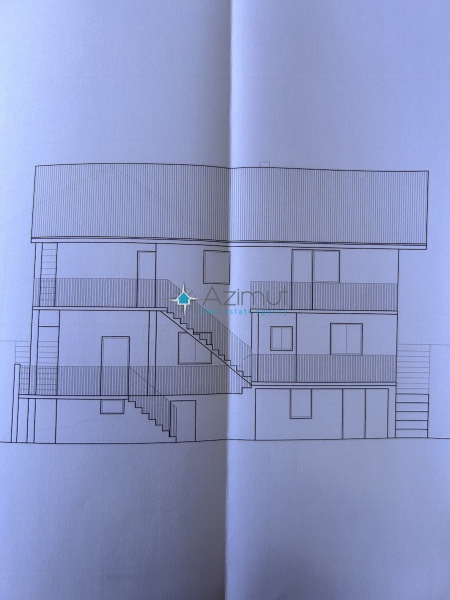 Zagreb, Kustošija, prodaja, hiša 218m2, 3 apartmaji, 1 garsonjera, vodnjak