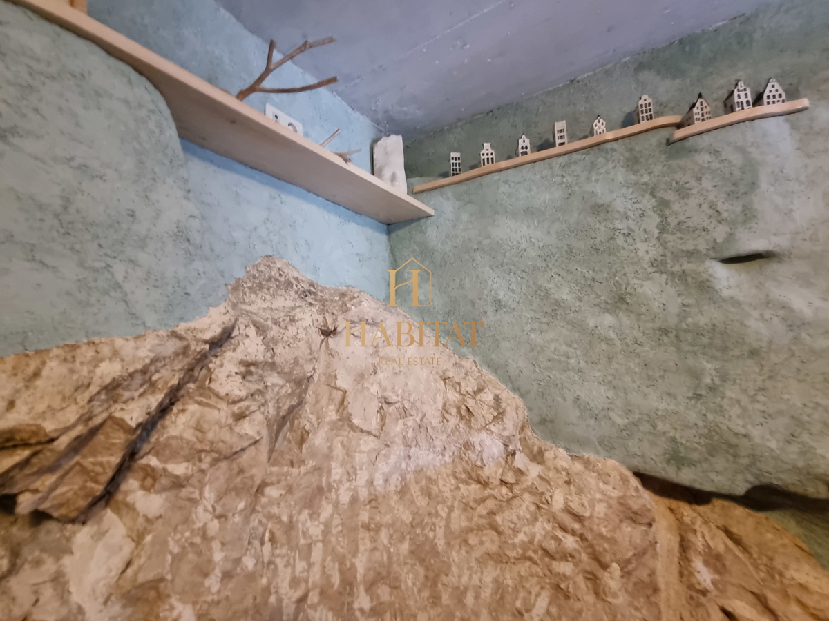 Istra, Kaštel, UNIKATNA Vila s čudovitim pogledom na morje