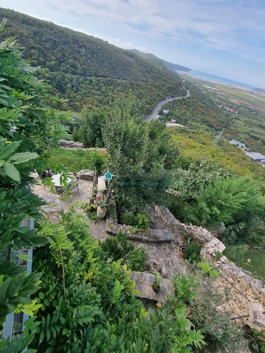 Istra, Kaštel, UNIKATNA Vila s čudovitim pogledom na morje