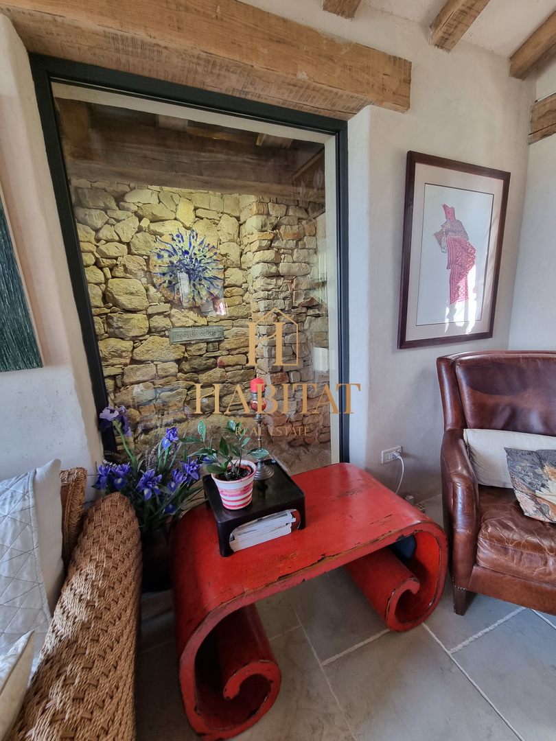 Istra, Kaštel, UNIKATNA Vila s čudovitim pogledom na morje