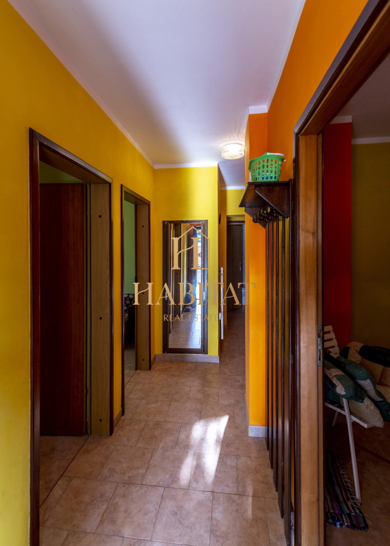 Istra, Banjole, hiša 540m2 s 4 apartmaji le 200m od morja