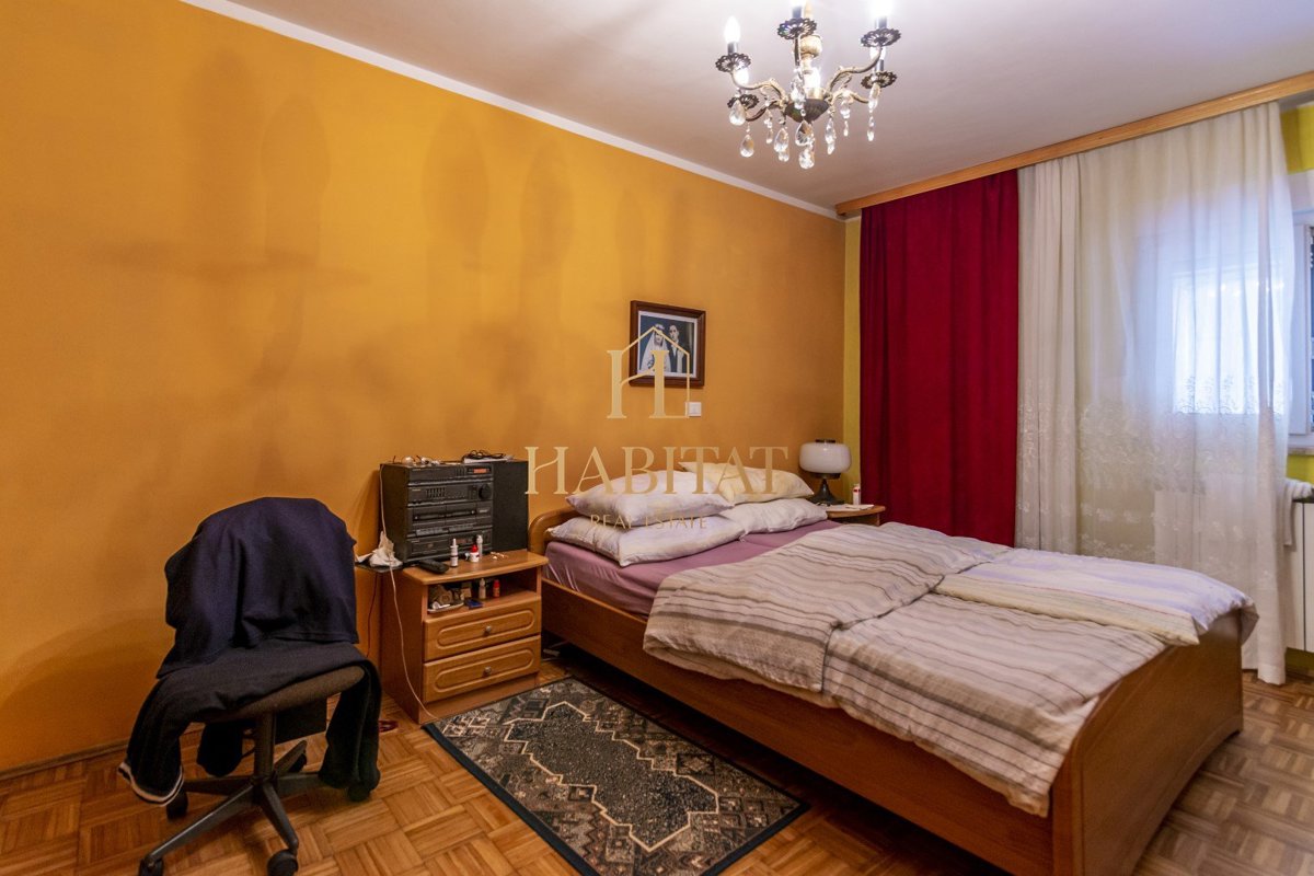 Istra, Banjole, hiša 540m2 s 4 apartmaji le 200m od morja