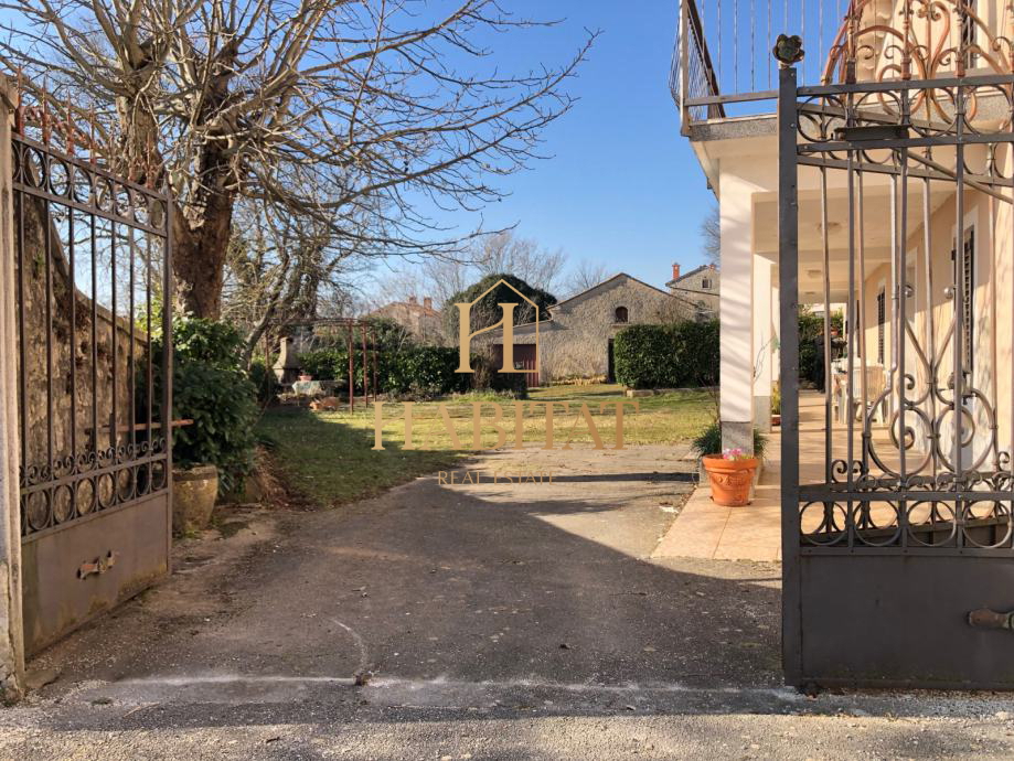 Istra, Štokovci, Nepremičnina z veliko potenciala