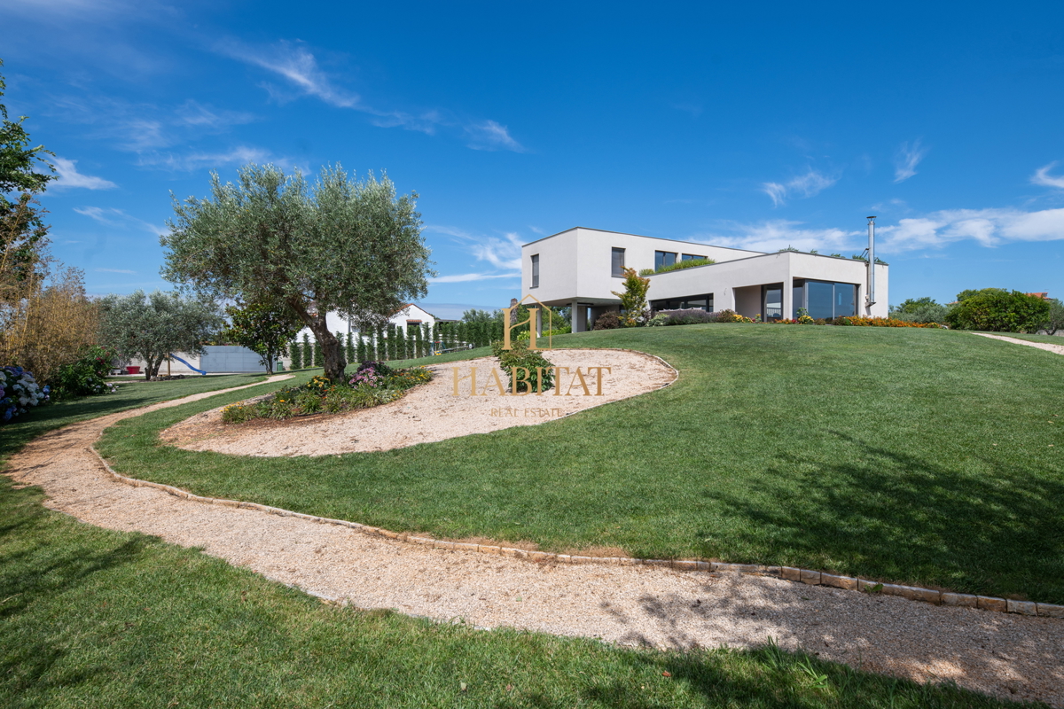 Istra, Zambratija, luksuzna vila 420 m2, 4 spalnice, 4 kopalnice, garaža