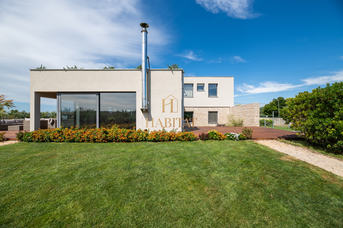 Istra, Zambratija, luksuzna vila 420 m2, 4 spalnice, 4 kopalnice, garaža