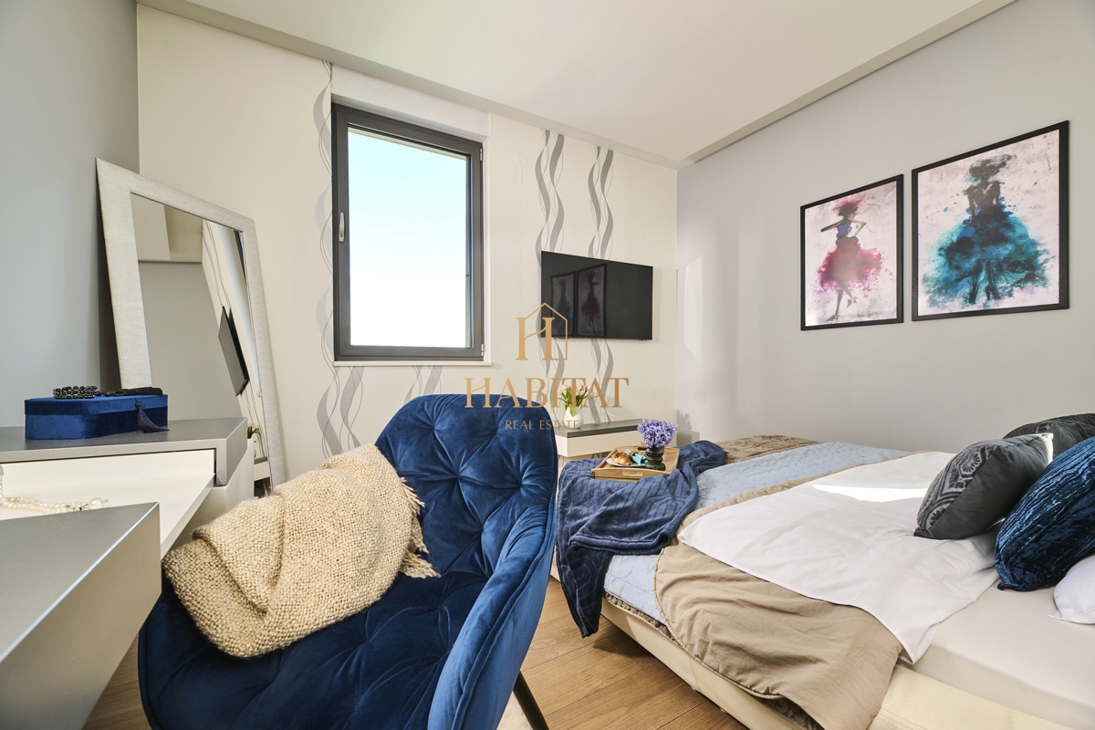 Istra, Zambratija, luksuzna vila 420 m2, 4 spalnice, 4 kopalnice, garaža