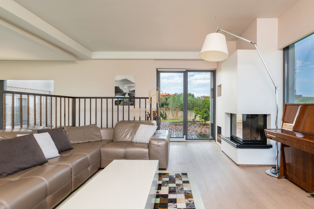 Istra, Zambratija, luksuzna vila 420 m2, 4 spalnice, 4 kopalnice, garaža