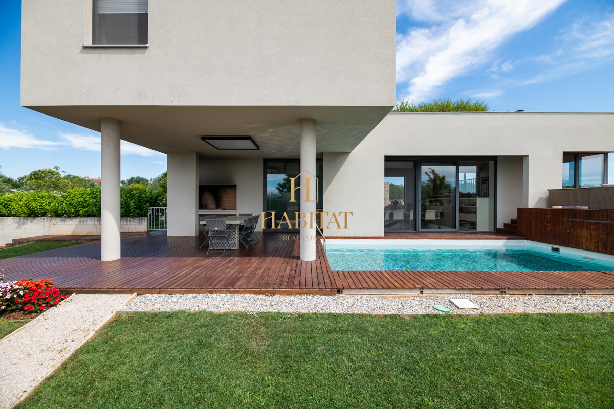 Istra, Zambratija, luksuzna vila 420 m2, 4 spalnice, 4 kopalnice, garaža