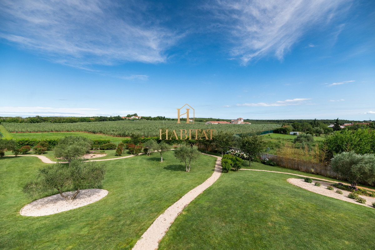 Istra, Zambratija, luksuzna vila 420 m2, 4 spalnice, 4 kopalnice, garaža
