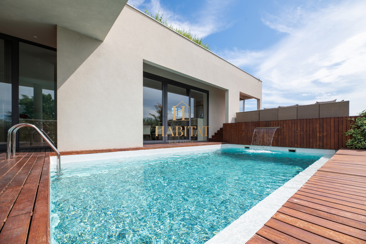 Istra, Zambratija, luksuzna vila 420 m2, 4 spalnice, 4 kopalnice, garaža