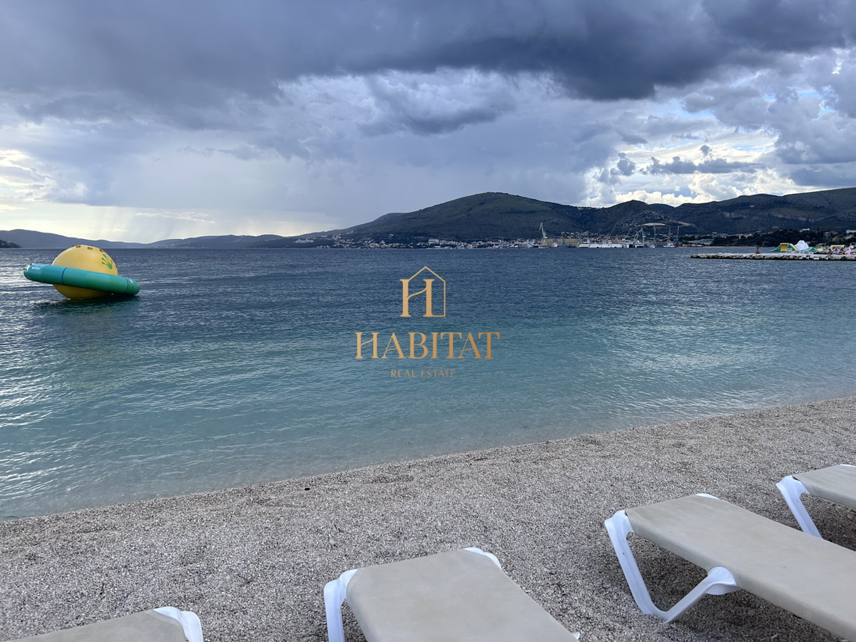 Dalmacija, Okrug Gornji, Penthouse 147m2, panoramski pogled na morje, bazen