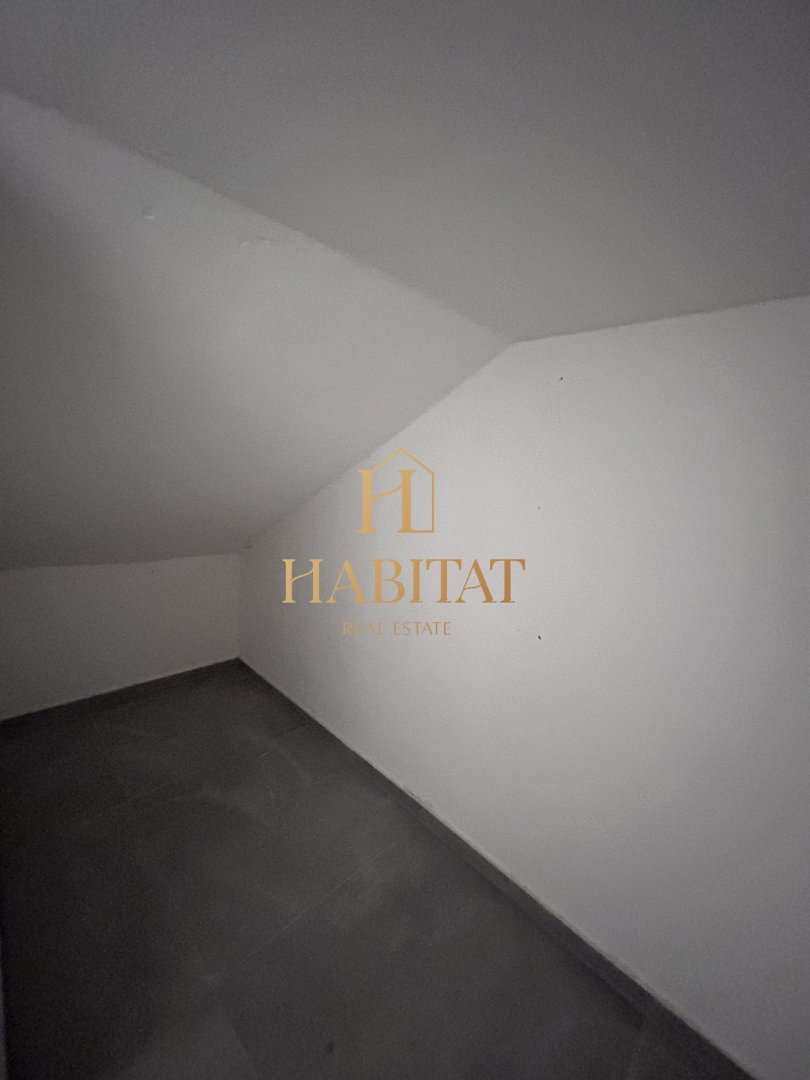 Dalmacija, Okrug Gornji, Penthouse 147m2, panoramski pogled na morje, bazen