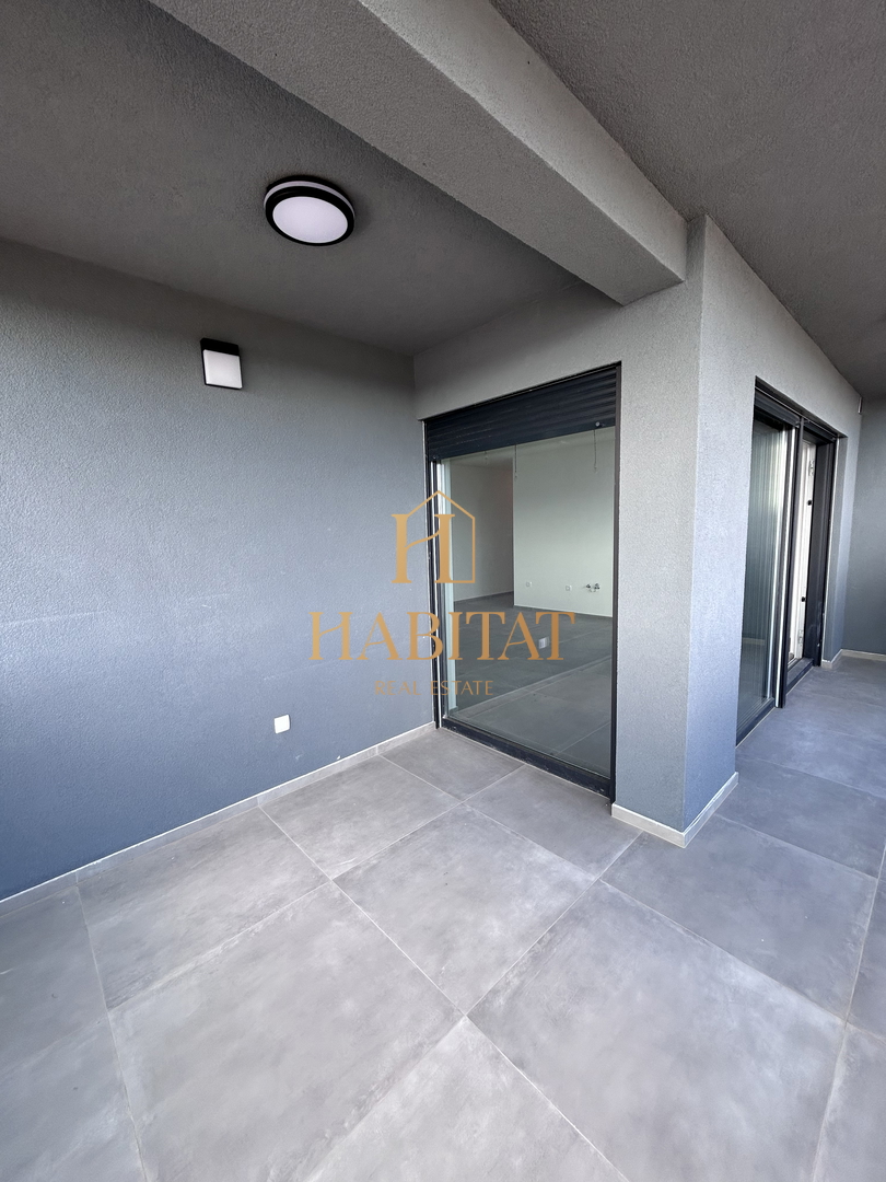 Dalmacija, Okrug Gornji, Penthouse 147m2, panoramski pogled na morje, bazen