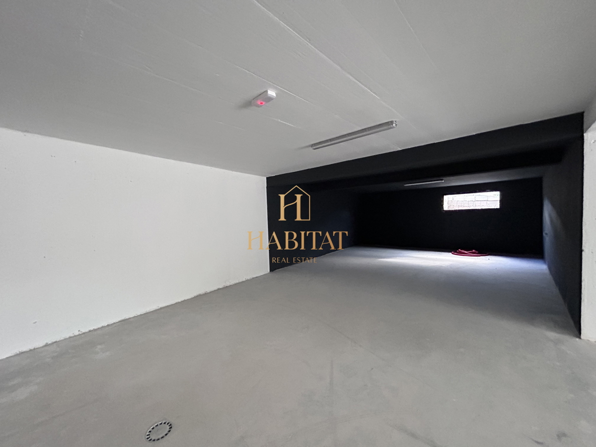 Dalmacija, Okrug Gornji, Penthouse 147m2, panoramski pogled na morje, bazen