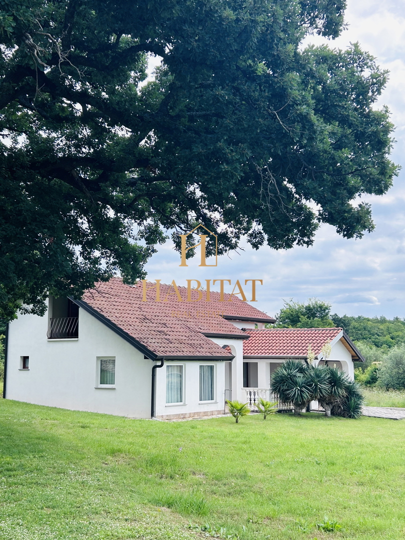 Istra, Kaštel, hiša 107m2, dvorišče 466m2