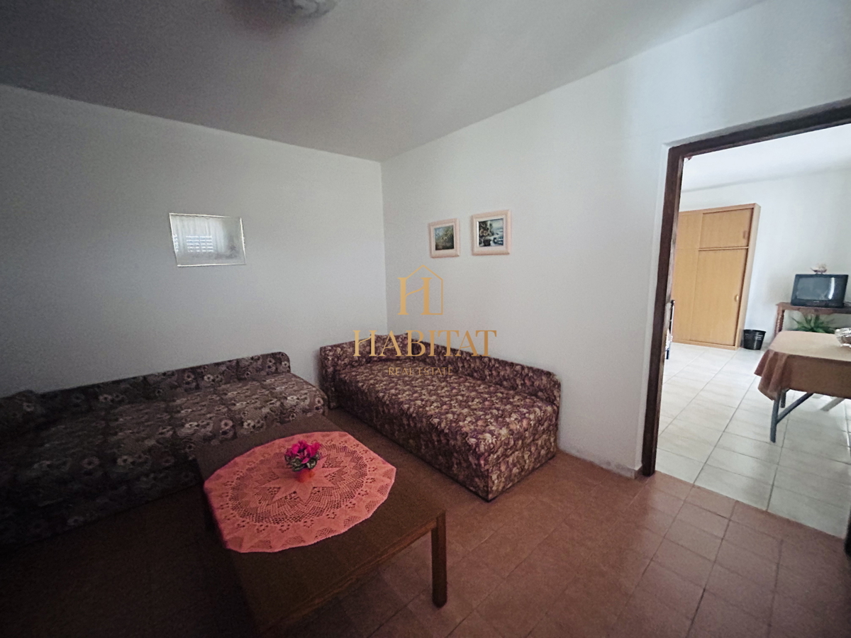 Istra, Kaštel, hiša 107m2, dvorišče 466m2