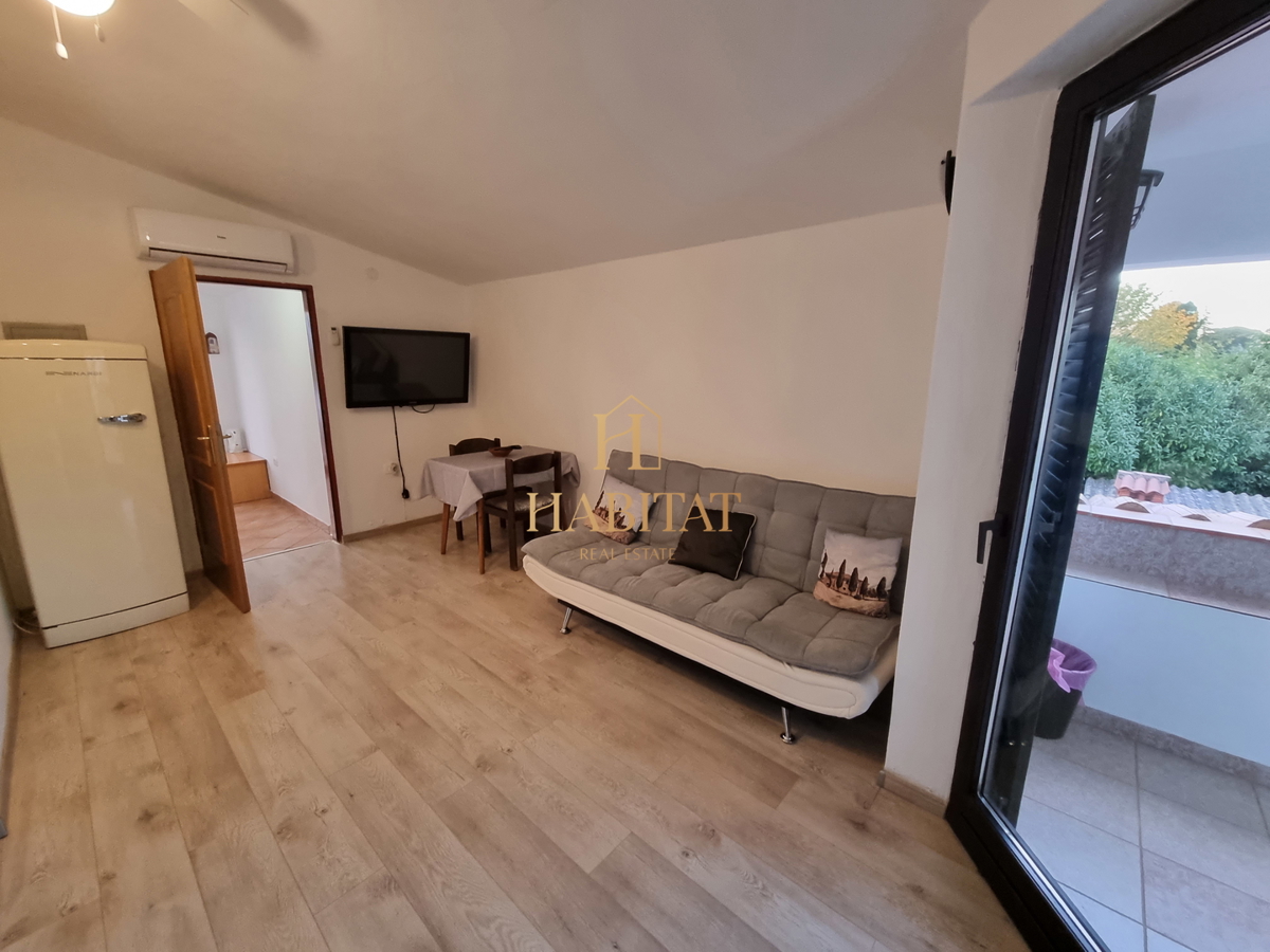 Istra, Zambratija, dodatna stanovanjska hiša 224m2, 170m od morja