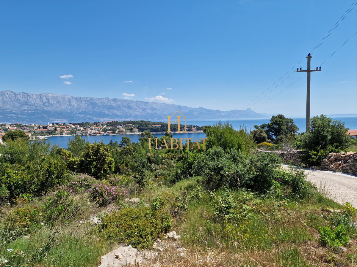 Dalmacija, Sumartin, gradbeno zemljišče 653m2, vsa infrastruktura, pogled na morje, 100m od morja