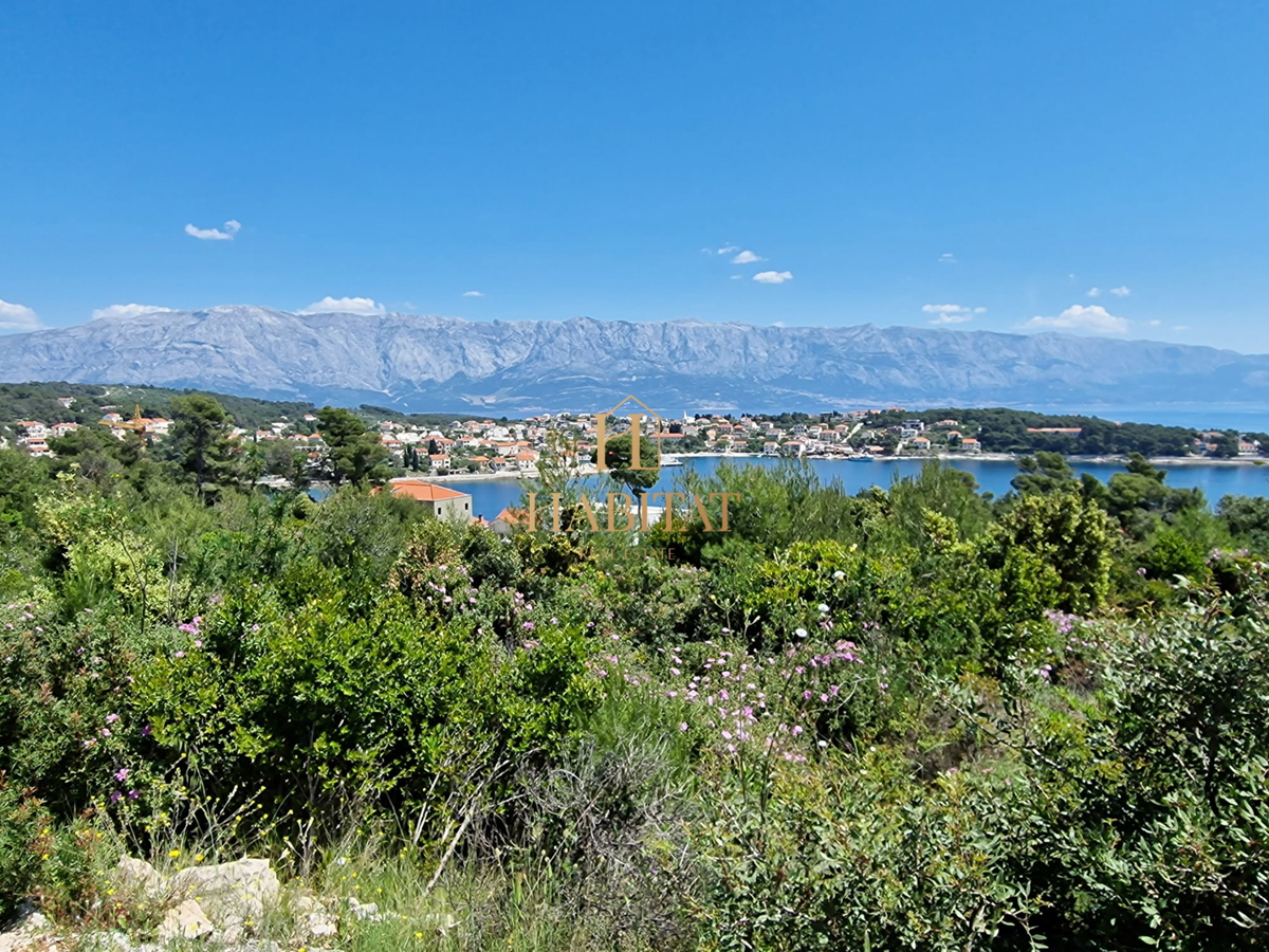 Dalmacija, Sumartin, gradbeno zemljišče 653m2, vsa infrastruktura, pogled na morje, 100m od morja