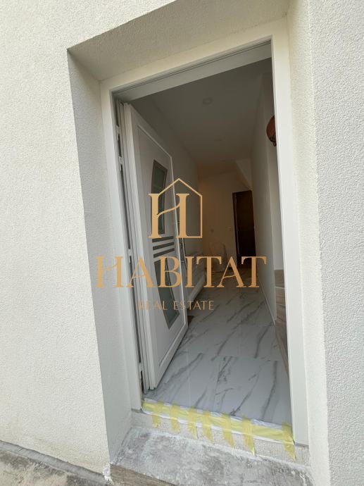 Zagreb , Donja Dubrava , €3,000,-/m2 new building apartment 80m2 , garden , parking , 2BR+DB , PARKING