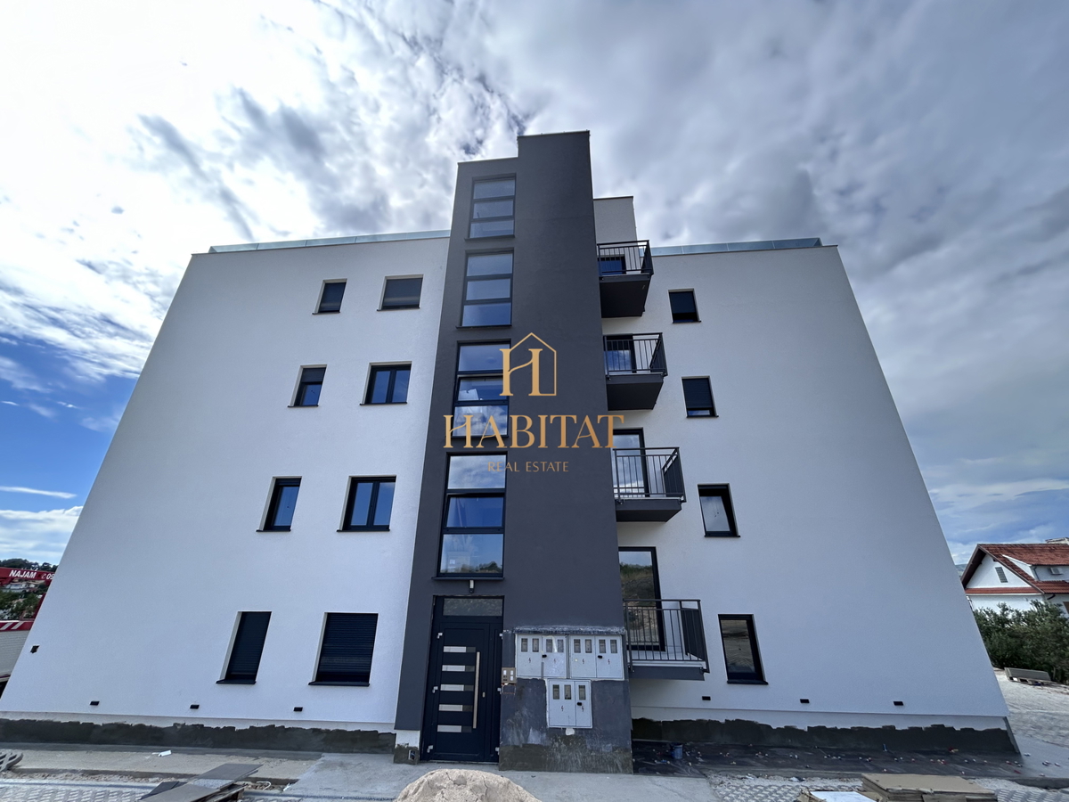 Dalmacija, Okrug Gornji, Penthouse 192m2, odprt pogled na morje