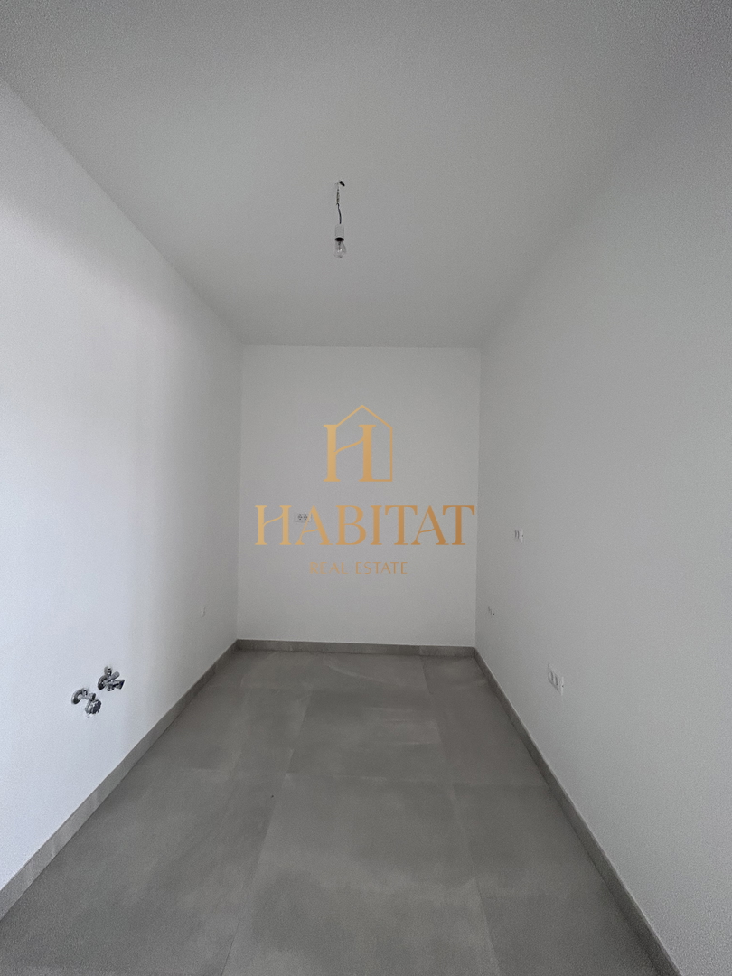 Dalmacija, Okrug Gornji, Penthouse 192m2, odprt pogled na morje