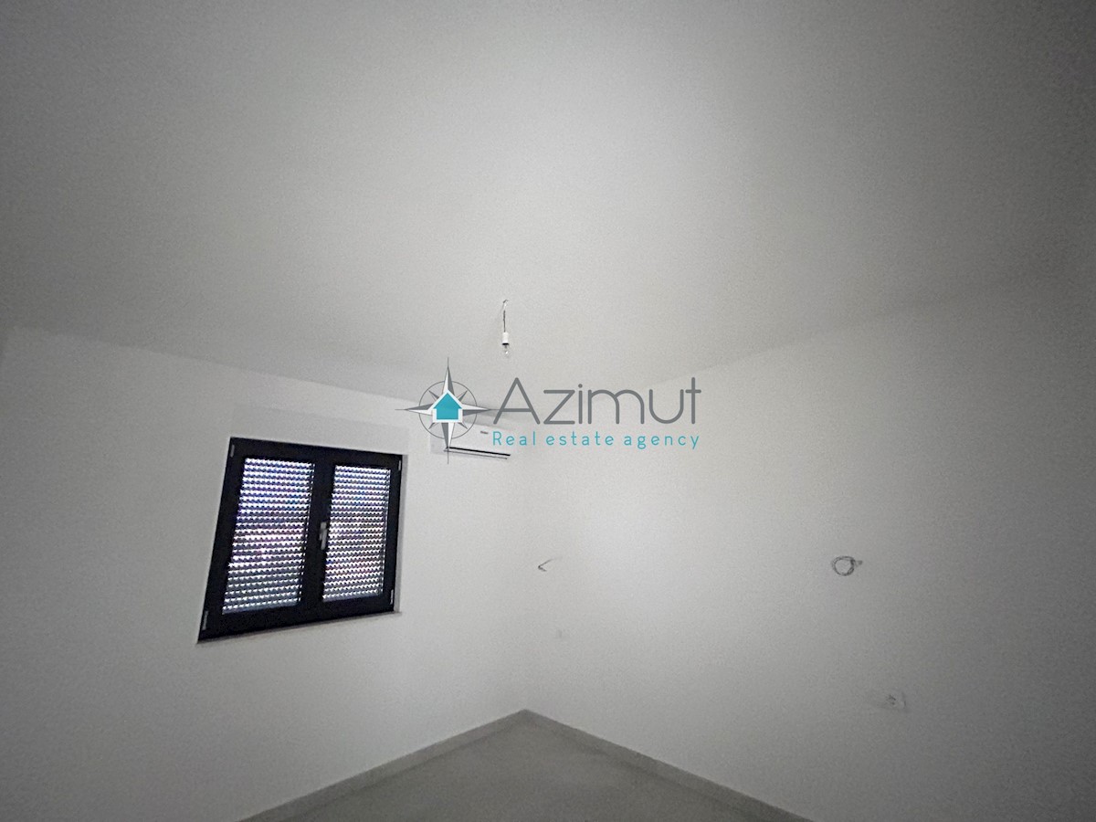 Dalmacija, Okrug Gornji, Penthouse 192m2, odprt pogled na morje