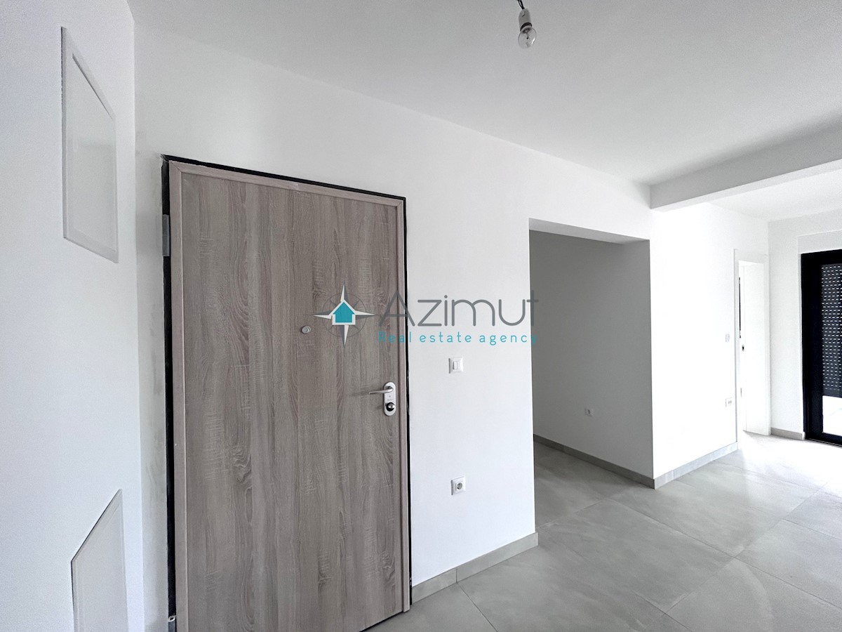 Dalmacija, Okrug Gornji, Penthouse 192m2, odprt pogled na morje