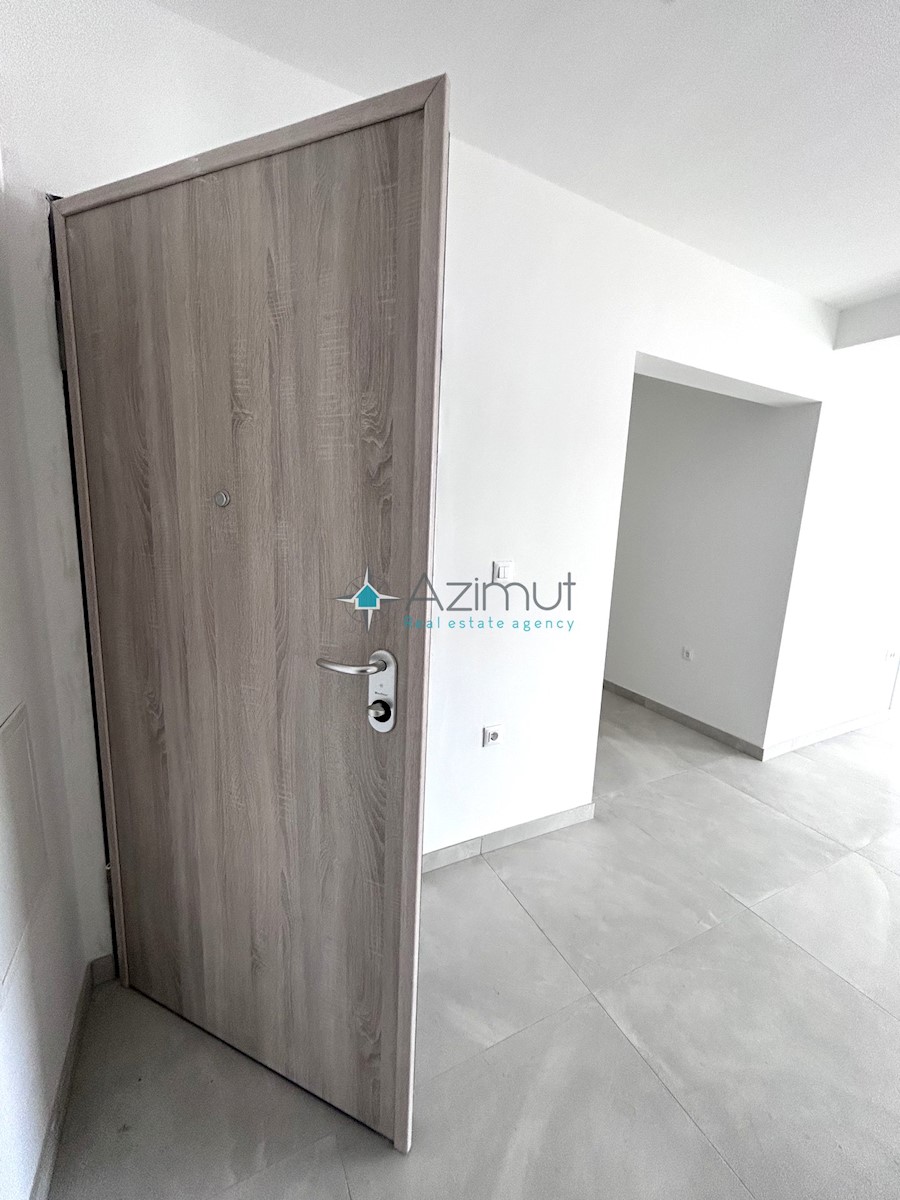 Dalmacija, Okrug Gornji, Penthouse 192m2, odprt pogled na morje