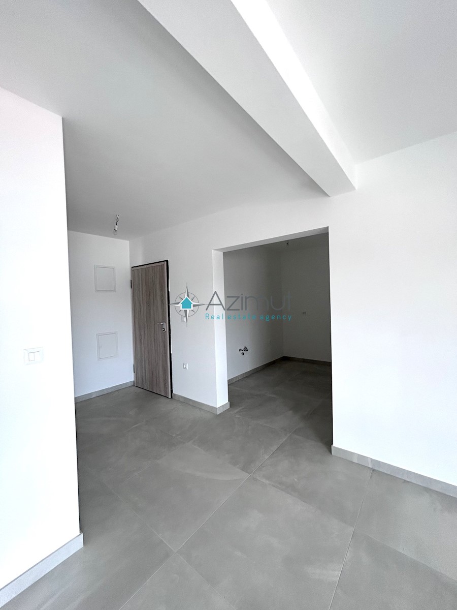 Dalmacija, Okrug Gornji, Penthouse 192m2, odprt pogled na morje