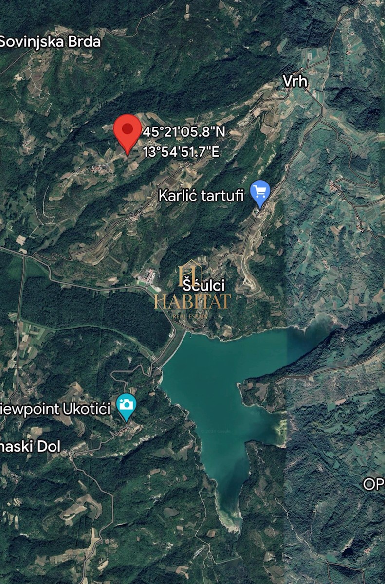 Istra, Senj, kmetijska parcela z elektriko in vodo, 2294m2, TOP investicija