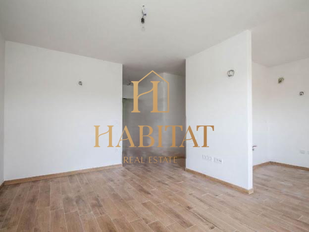 Istra, Brtonigla, stanovanje 70m2, dvorišče 178m2, 2 spalnici + kopalnica