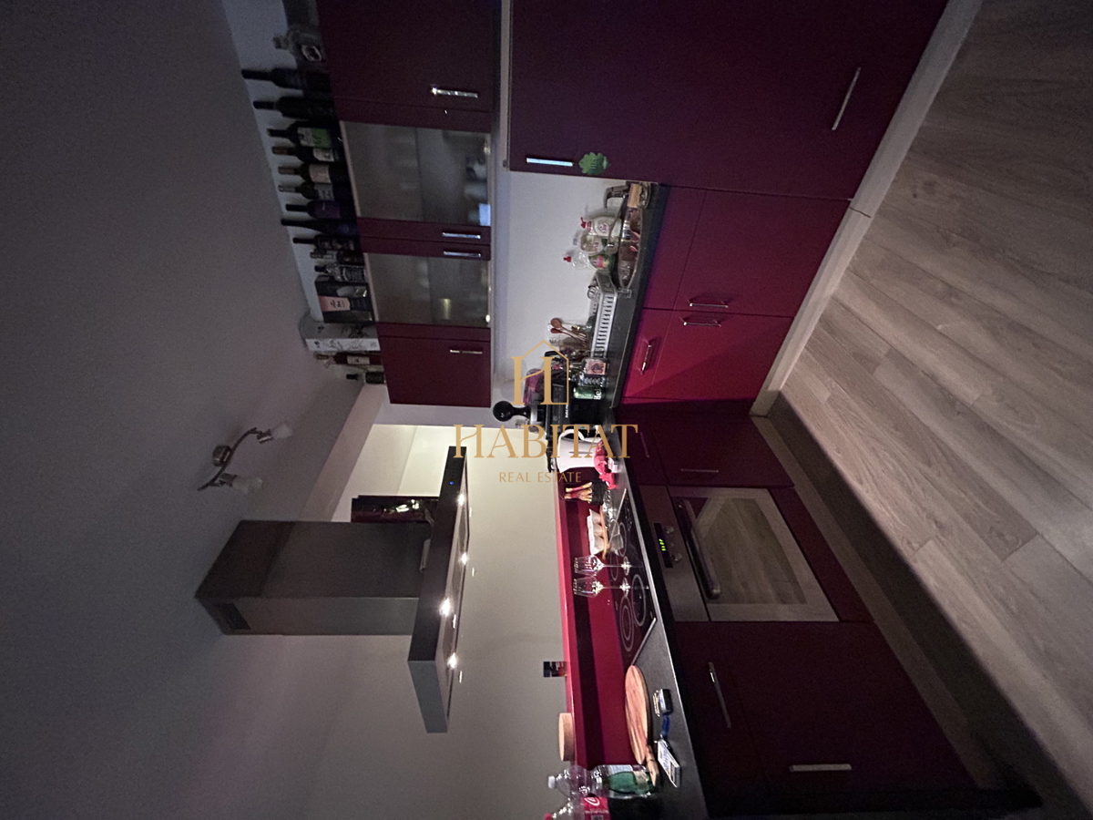 Istra, Ližnjan, apartma 91 m2, 2 spalnici, 2 kopalnici, dvorišče, konoba z žarom