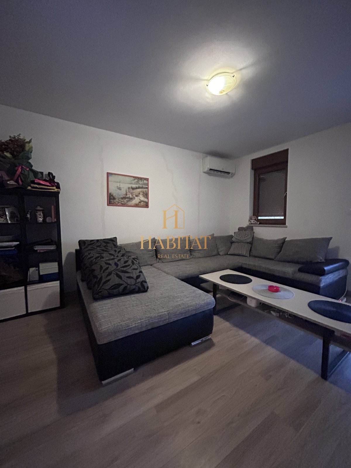 Istra, Ližnjan, apartma 91 m2, 2 spalnici, 2 kopalnici, dvorišče, konoba z žarom