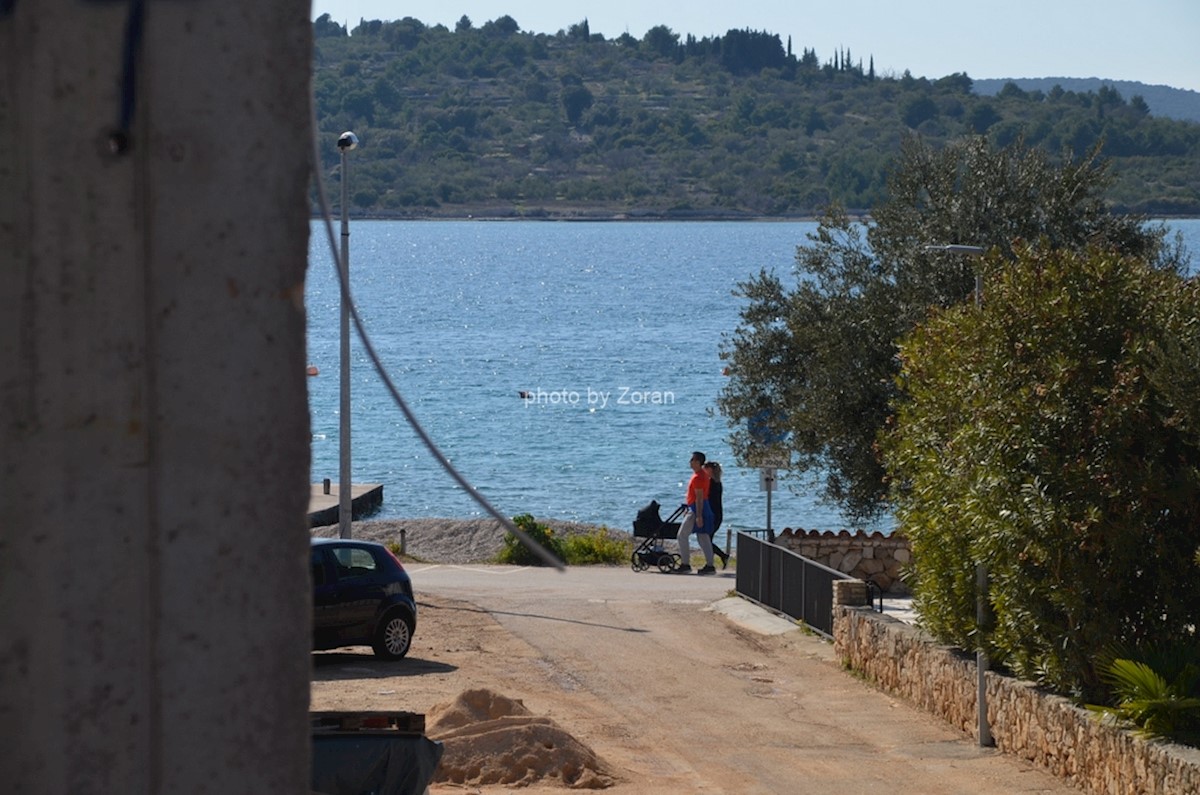 Vodice, Srima, apartma, druga vrsta do plaže