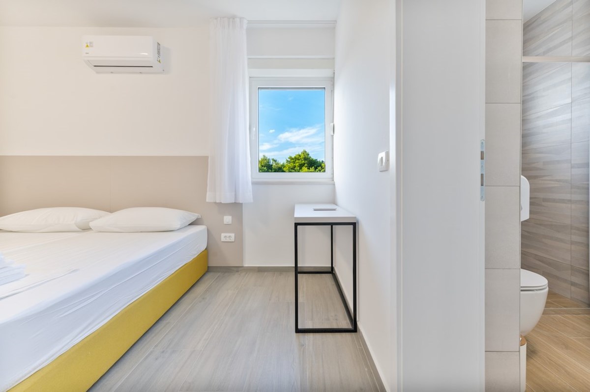 Dalmacija prodaja apartma 100 m od plaže!!