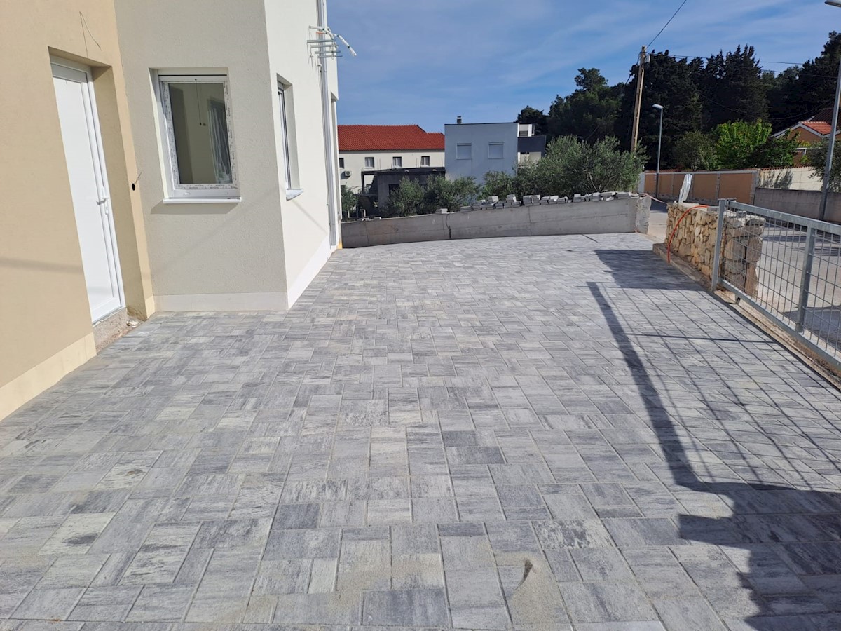 Vodice, novogradnja, apartma s pogledom na morje