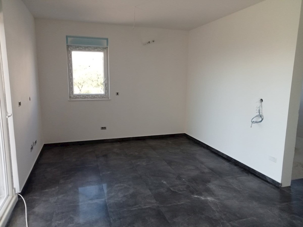 Vodice, novogradnja, apartma s pogledom na morje